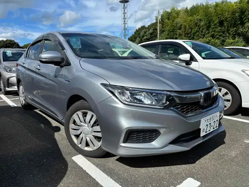 2018 Honda GRACE 128,000 km
