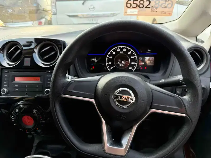 NISSAN NOTE E-POWER X Image 10