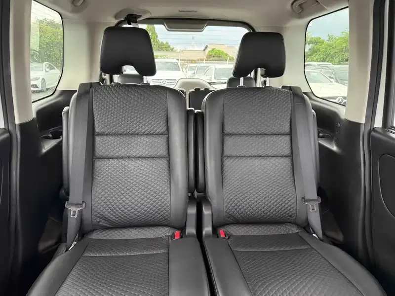 NISSAN SERENA E-POWER HIGHWAY STAR V PRO-PILOT Image 11
