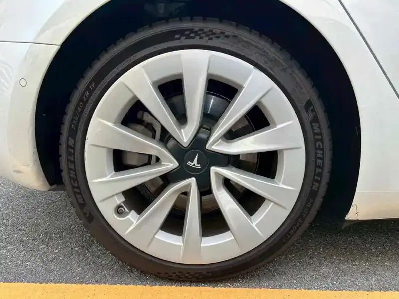 TESLA MODEL 3 4WD LONG RANGE Image 20