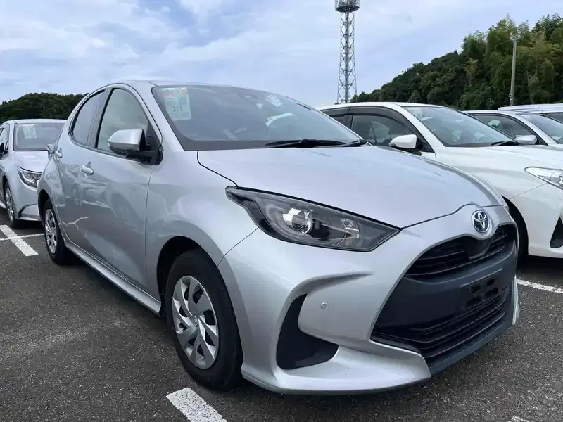 2021 Toyota YARIS 97,000 km