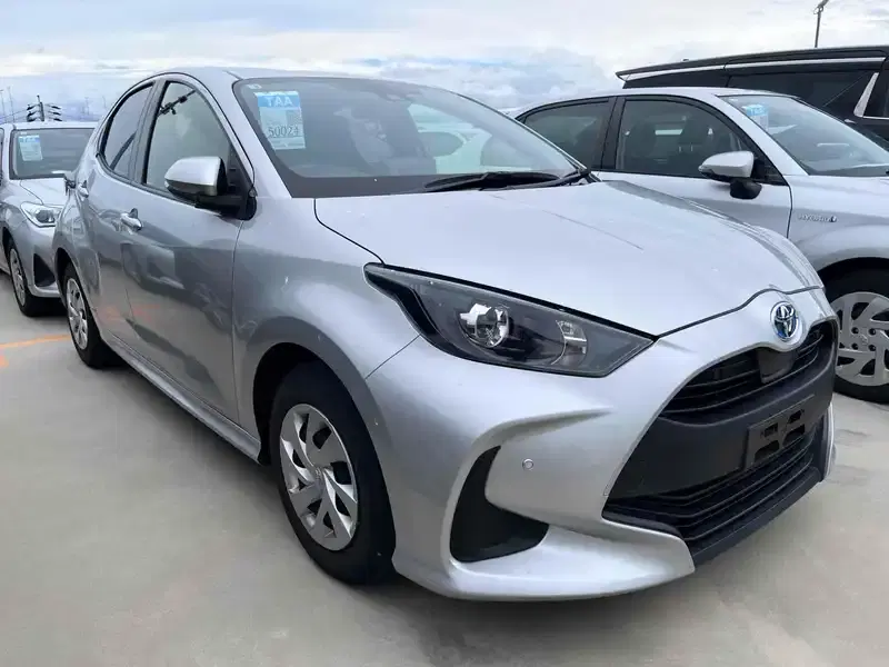 2021 Toyota YARIS 99,000 km