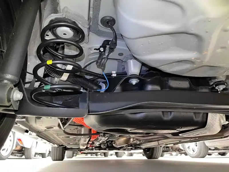 TOYOTA YARIS HYBRID X Image 24
