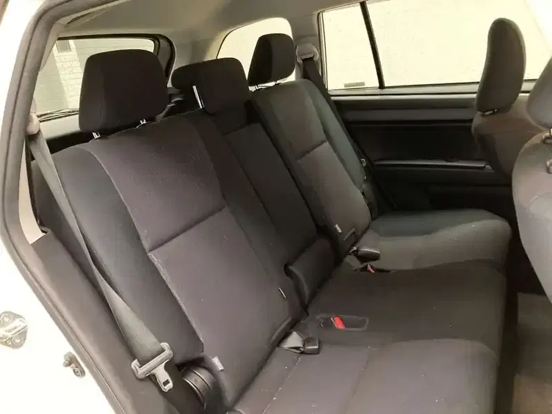 TOYOTA COROLLA FIELDER HYBRID Image 7
