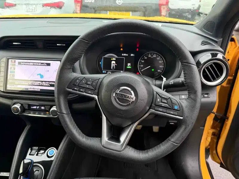 NISSAN KICKS 5D X Image 10