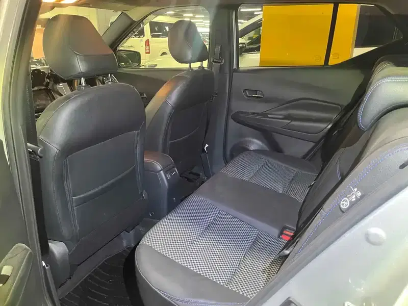 NISSAN KICKS 5D X Image 5