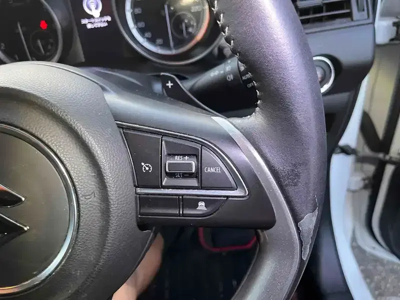 SUZUKI SWIFT  Image 8