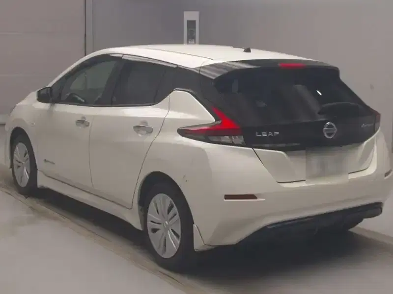 NISSAN LEAF S Image 7