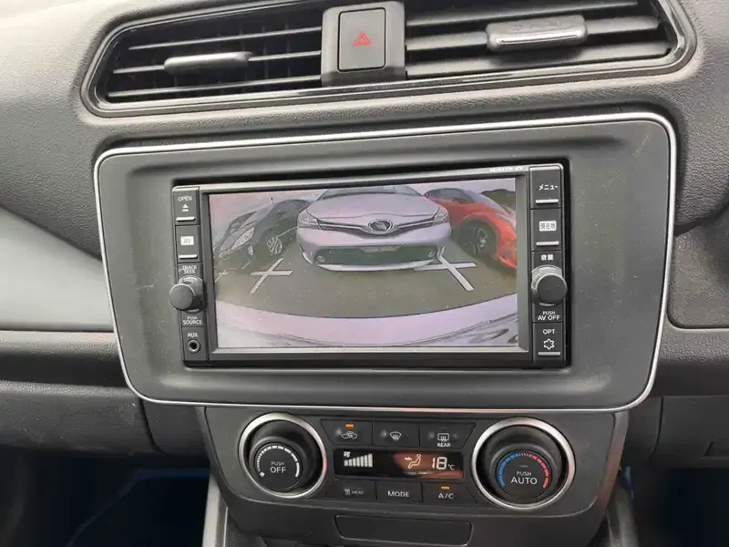 NISSAN LEAF S Image 15