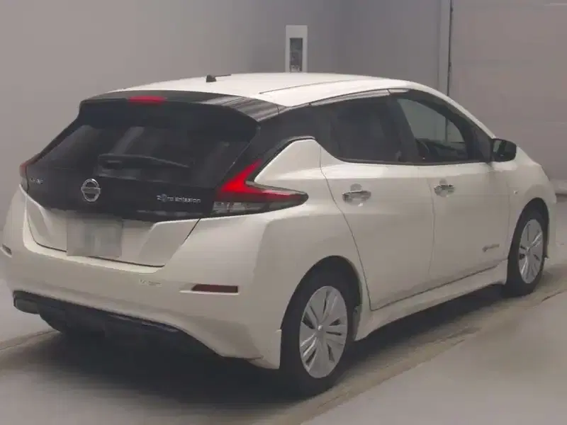 NISSAN LEAF S Image 4