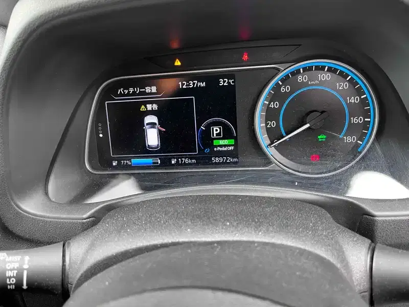 NISSAN LEAF X V SMART Image 10