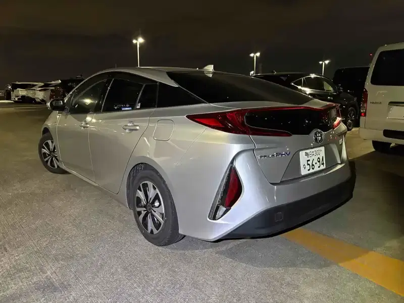 TOYOTA PRIUS PHV S NAVI PACKAGE Image 2