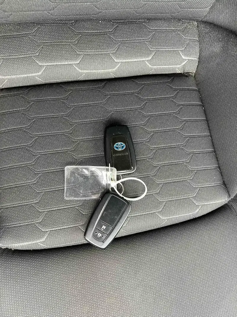 TOYOTA COROLLA SPORTS HYBRID G Image 13