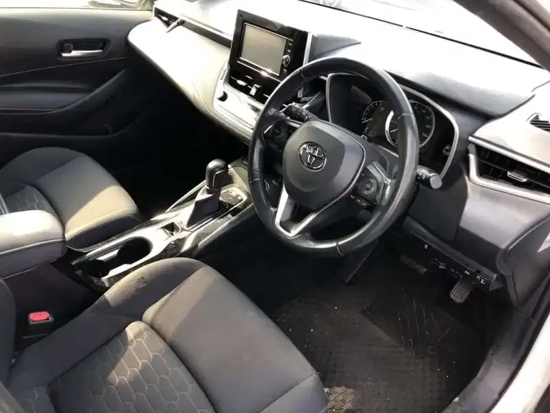 TOYOTA COROLLA SPORTS HYBRID G Image 5