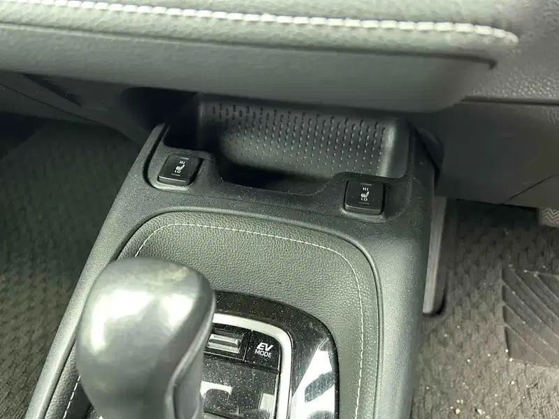 TOYOTA COROLLA SPORTS HYBRID G Image 14