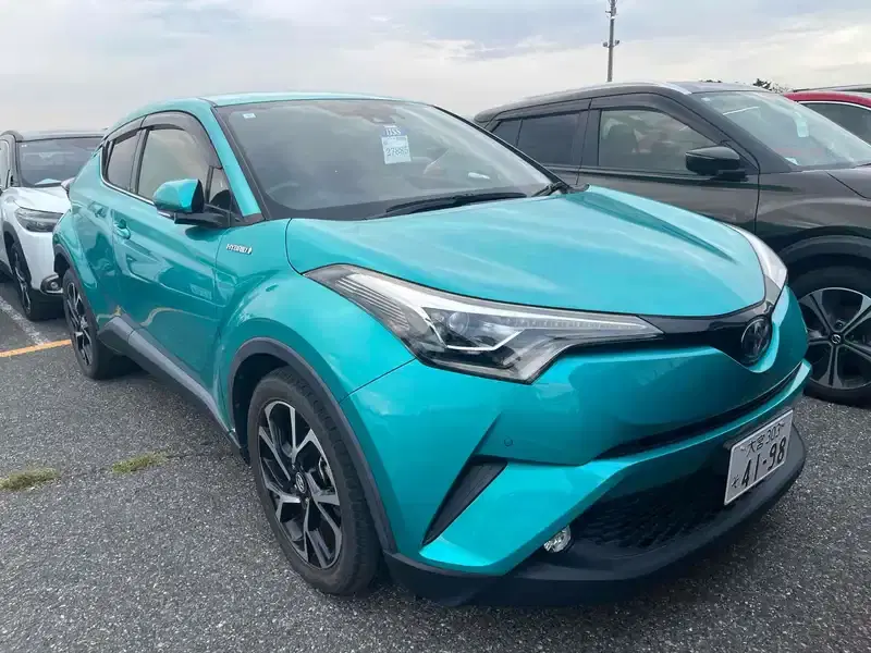 TOYOTA C-HR G Image 13