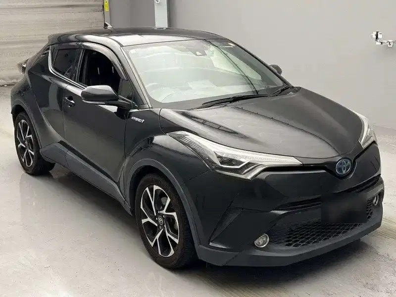 TOYOTA C-HR G Image 4