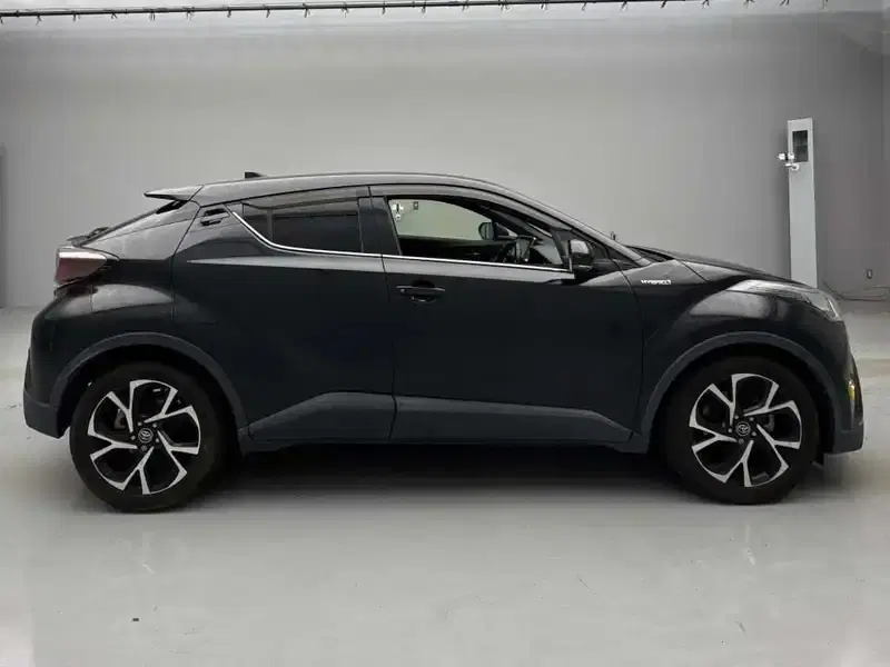 TOYOTA C-HR G Image 7